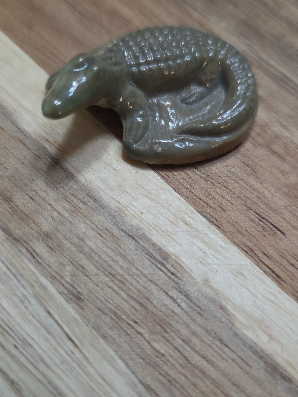 Vintage Wade Whimsies Miniture Ceramic Figurines - Picture 3 of 9